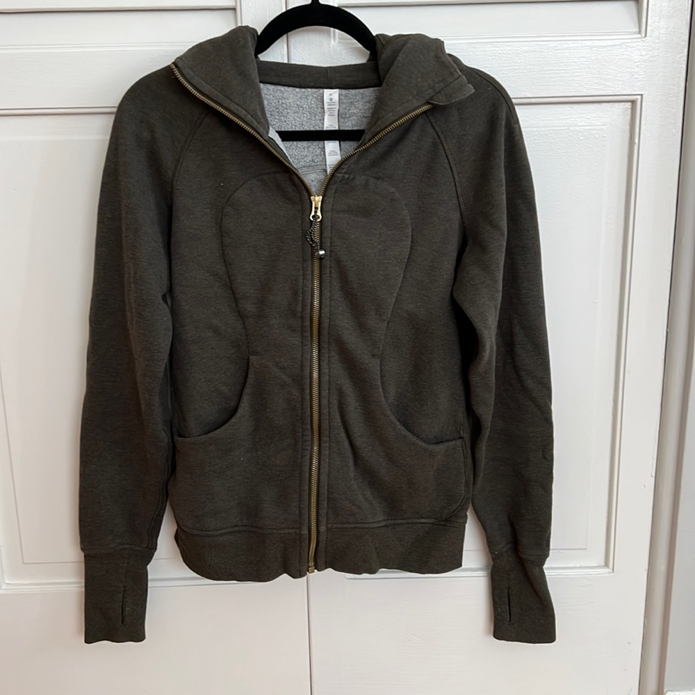 Lululemon Scuba hoodie (not cropped), size 6, like new, only worn a couple times